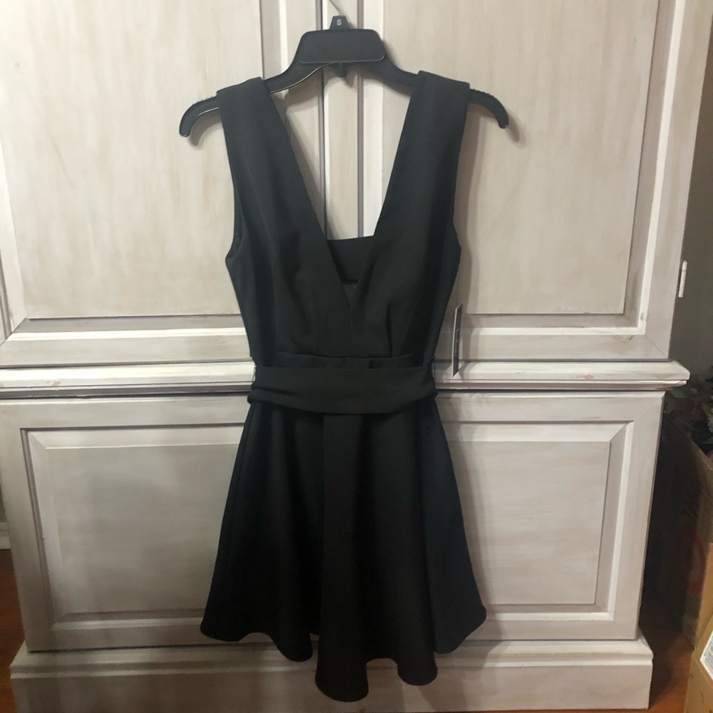 Lulus black skater dress medium NWT
